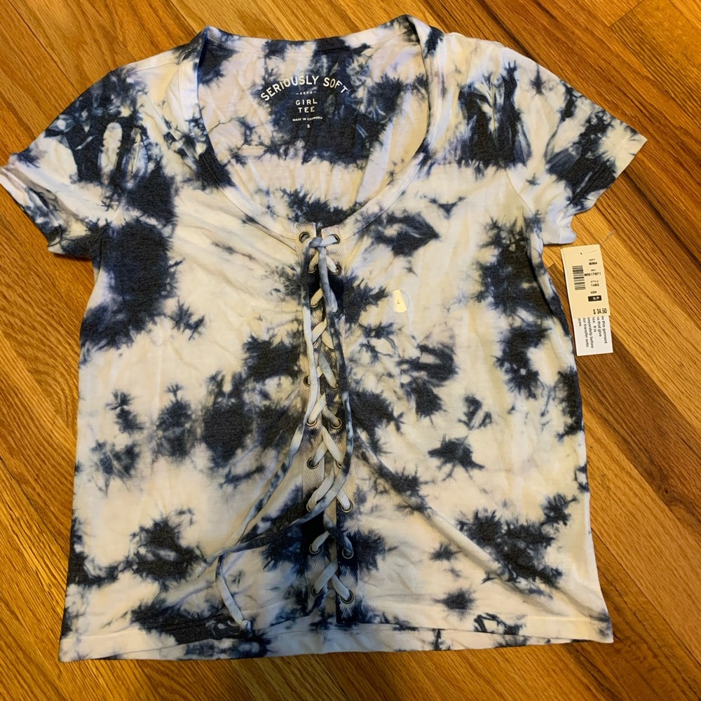 Lace up tie dye t shirt NWT